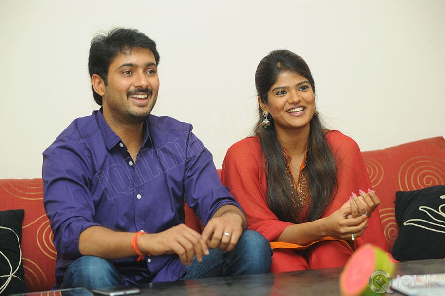 Uday-Kiran-and-wife-Vishitha-Gallery